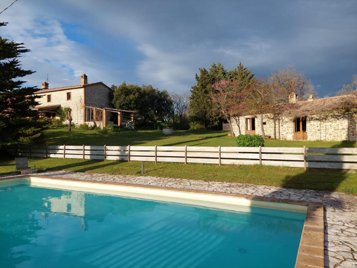 Villa Il Tamantino à Gubbio Extérieur photo